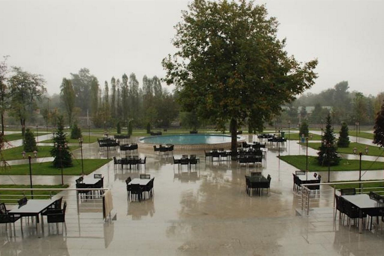 Qafqaz Karvansaray Hotel Qəbələ Zewnętrze zdjęcie