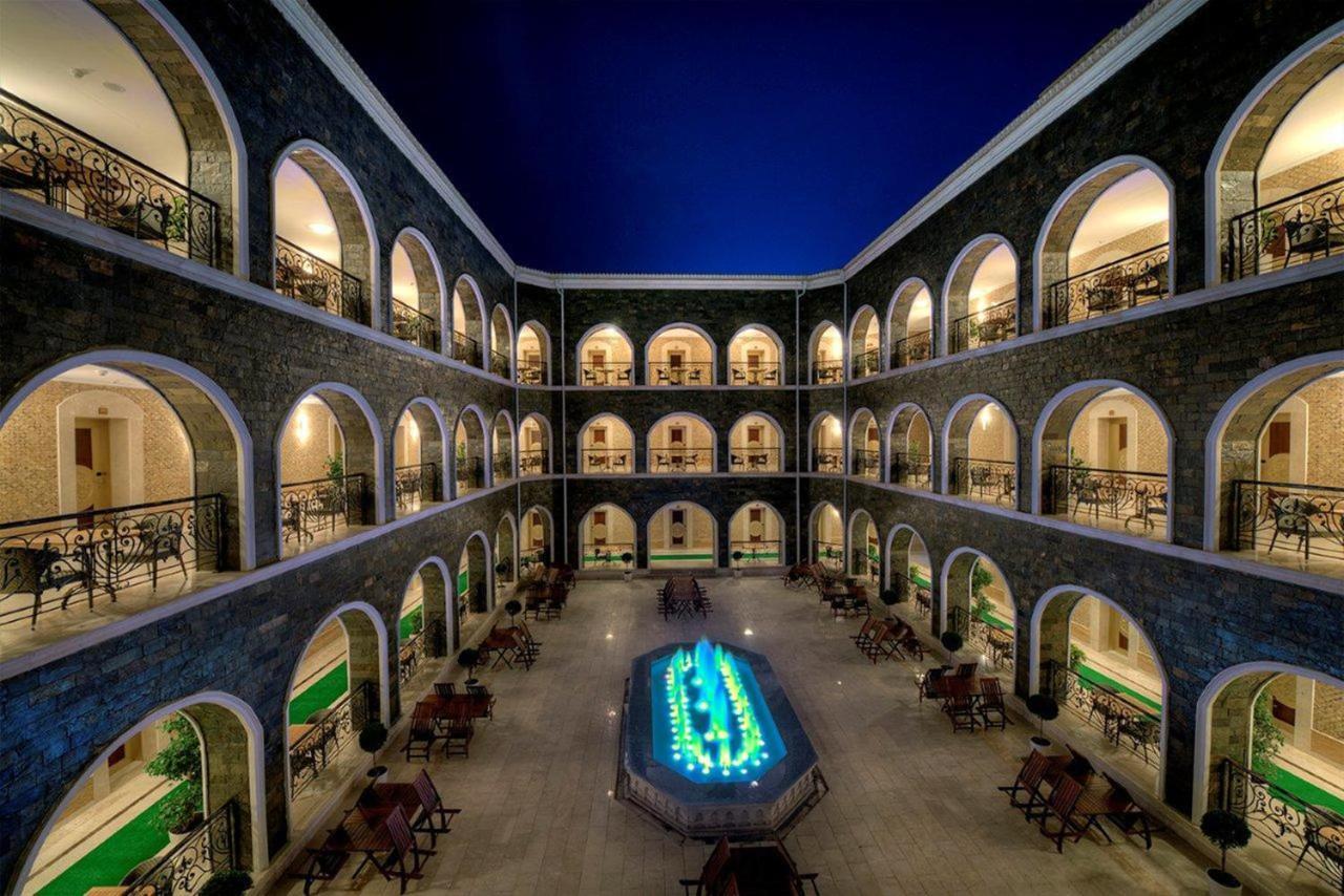 Qafqaz Karvansaray Hotel Qəbələ Zewnętrze zdjęcie